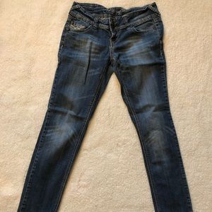 Request Jeans